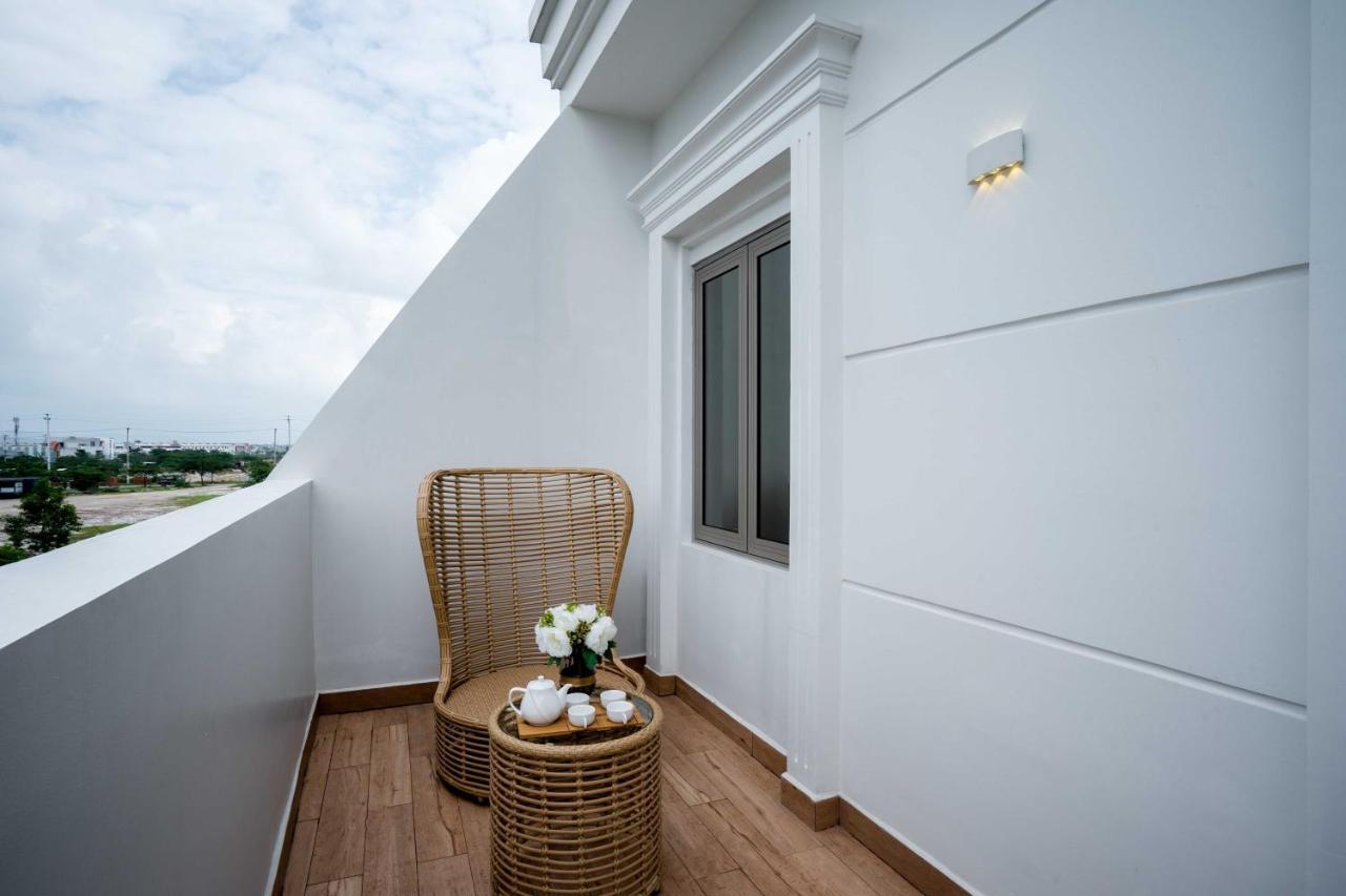 Regal Lakeside Private Villa Danang Exterior photo