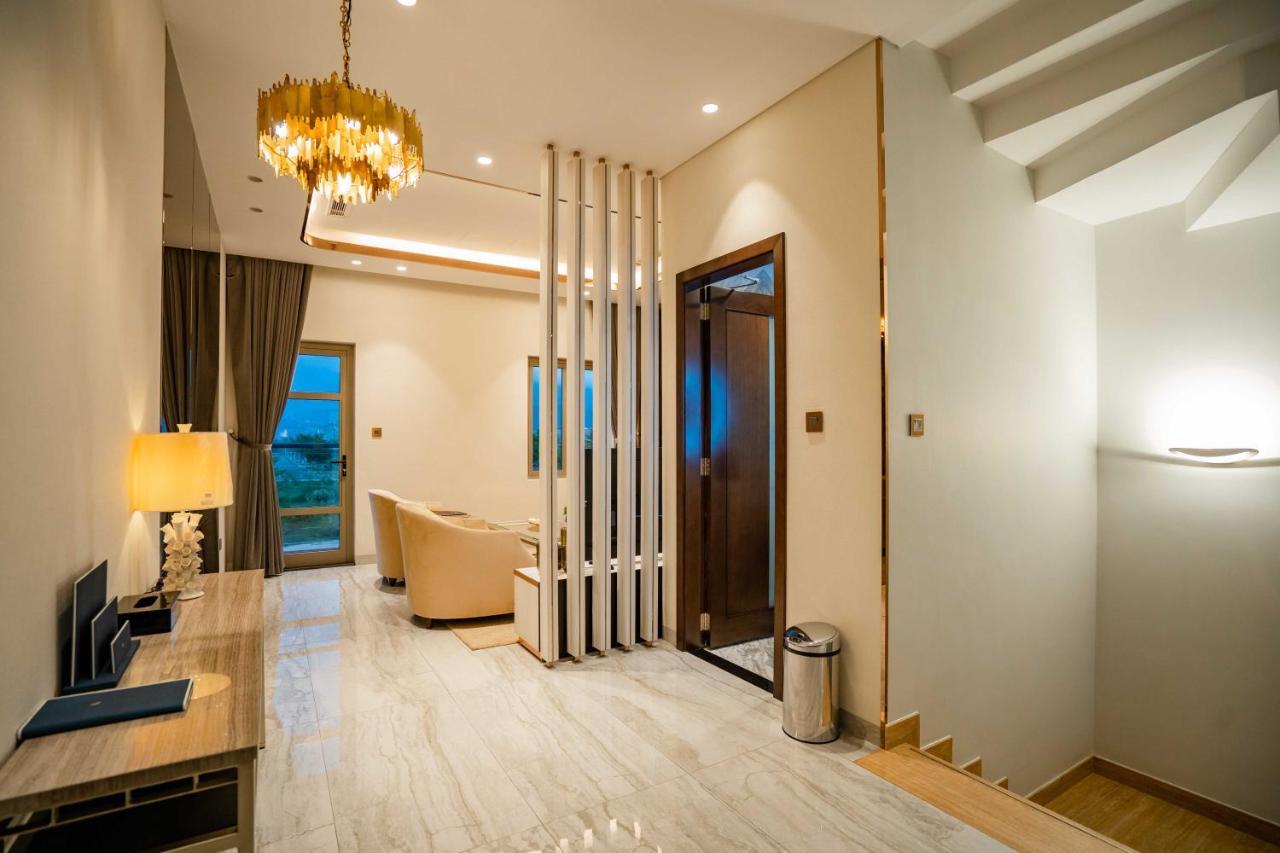 Regal Lakeside Private Villa Danang Exterior photo